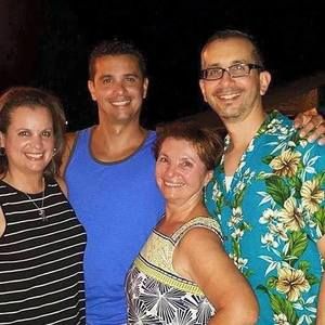 Meet your Posher, Nayda